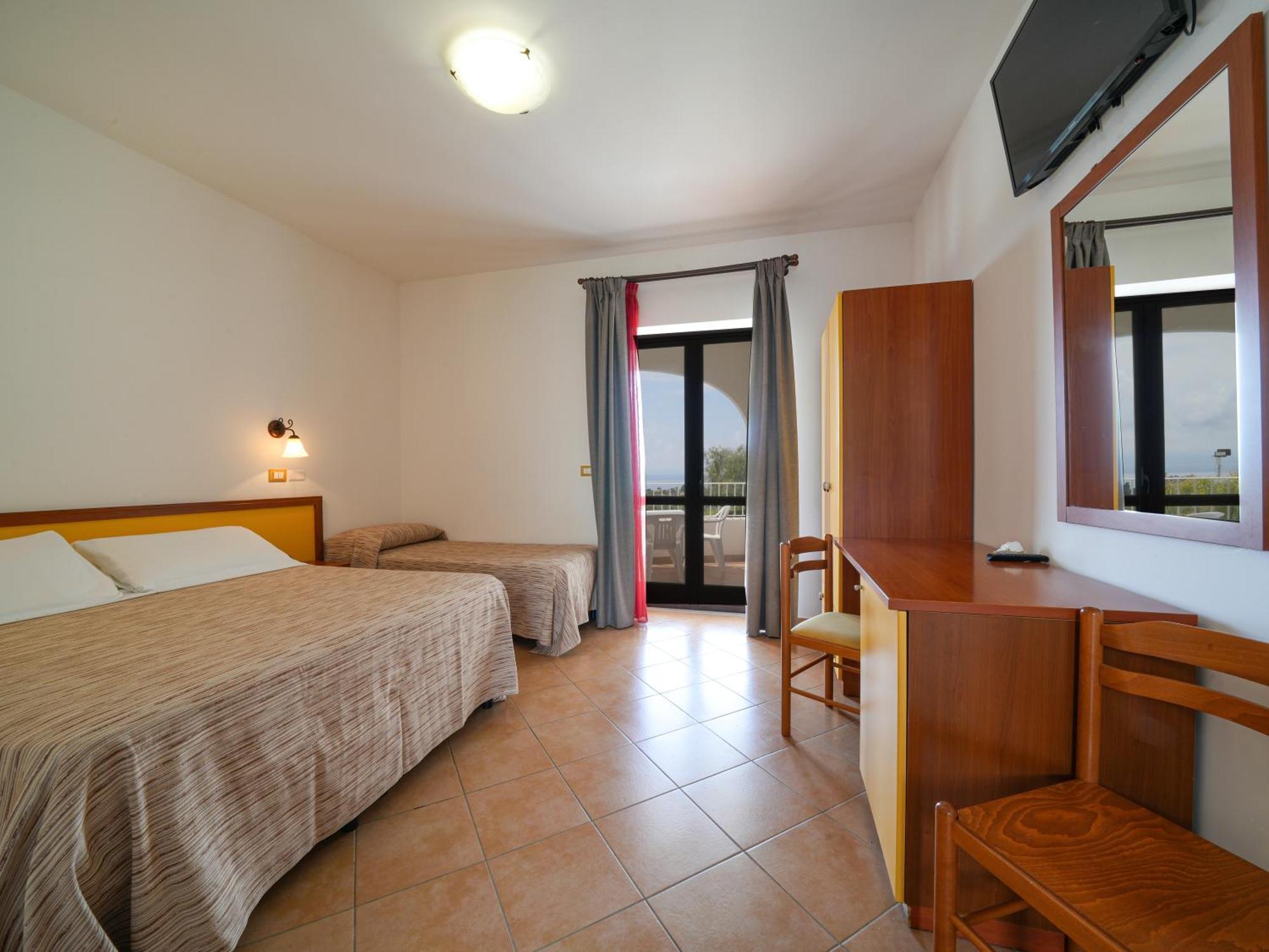 Luzia Agriresort Capo Vaticano Esterno foto