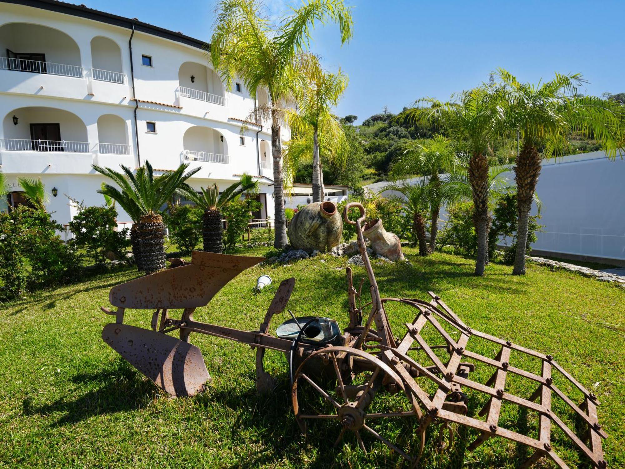 Luzia Agriresort Capo Vaticano Esterno foto