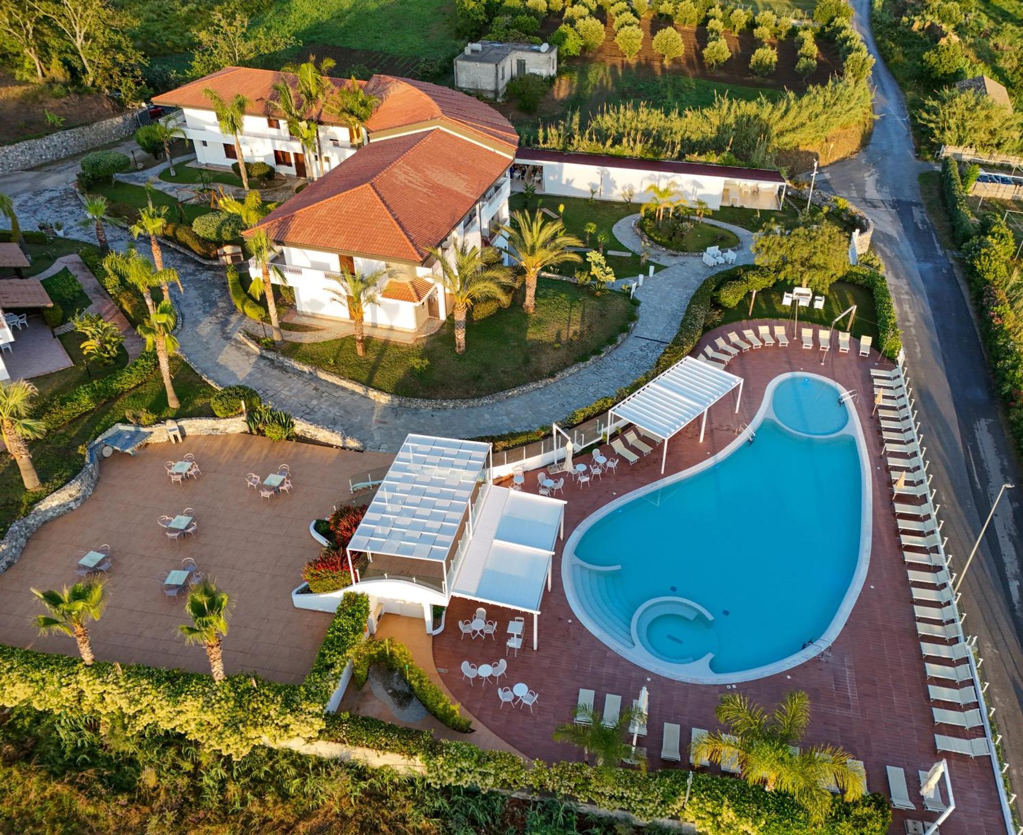 Luzia Agriresort Capo Vaticano Esterno foto